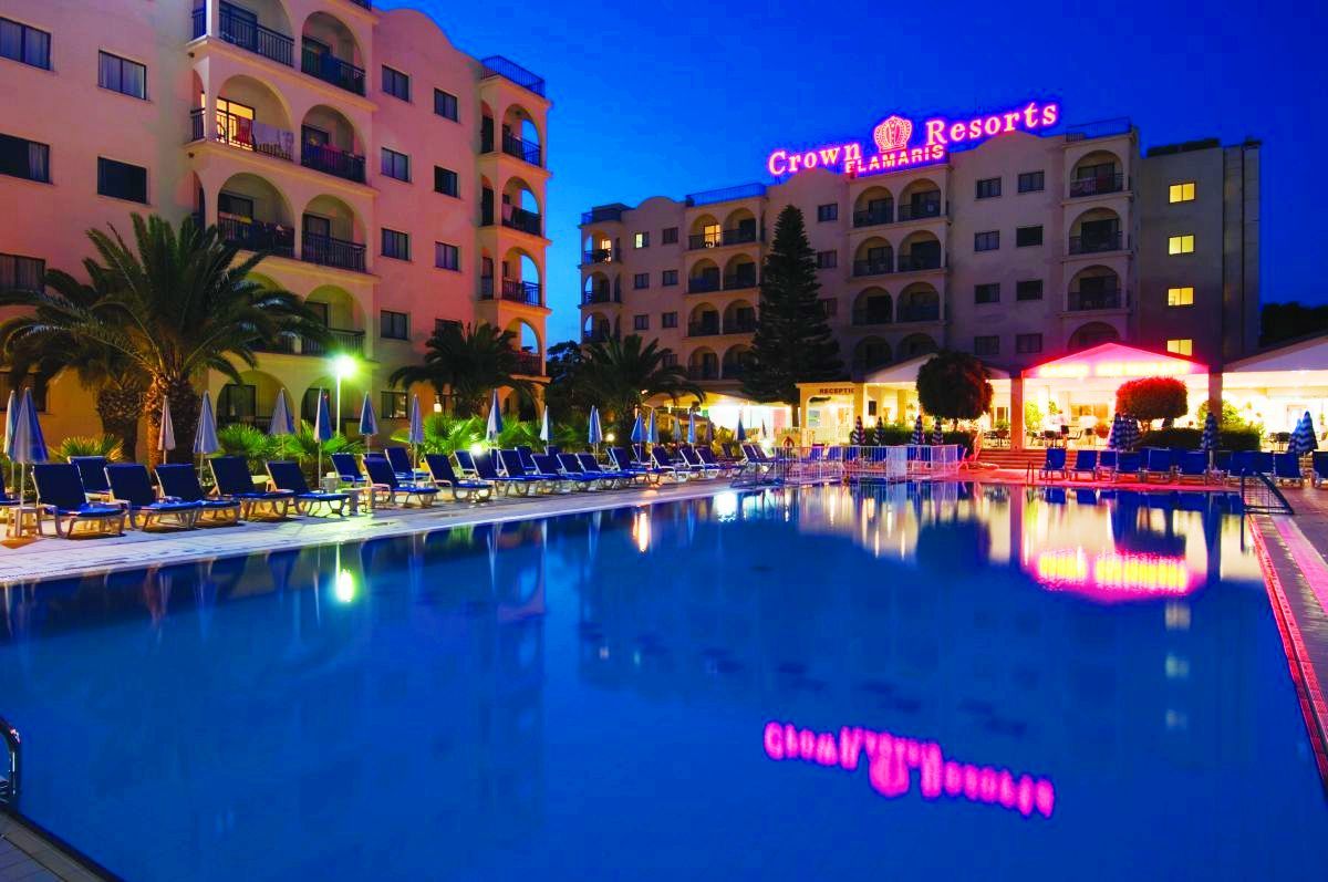 Crown Resorts Elamaris Protaras Konforlar fotoğraf